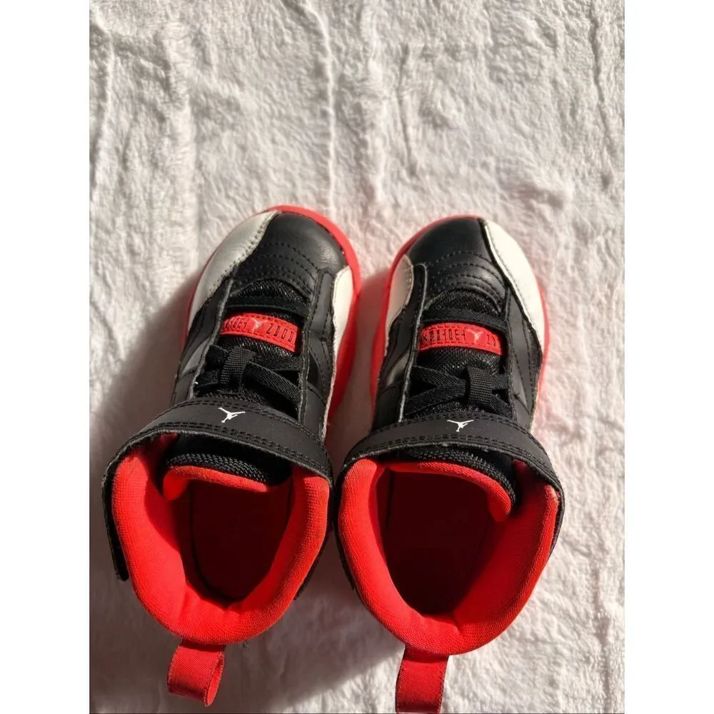 Jordan Toddler Jumpman Two Trey Sneakers Size 9C